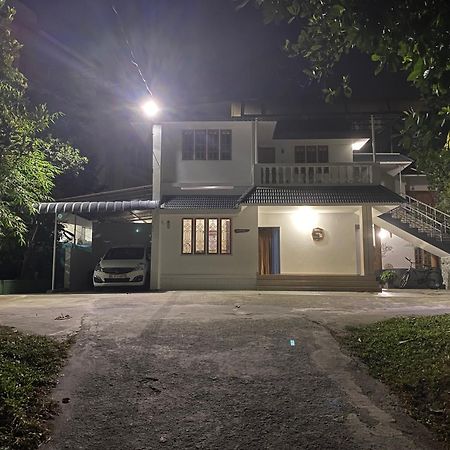 Tranquilou Homestay Thekkady Exterior foto