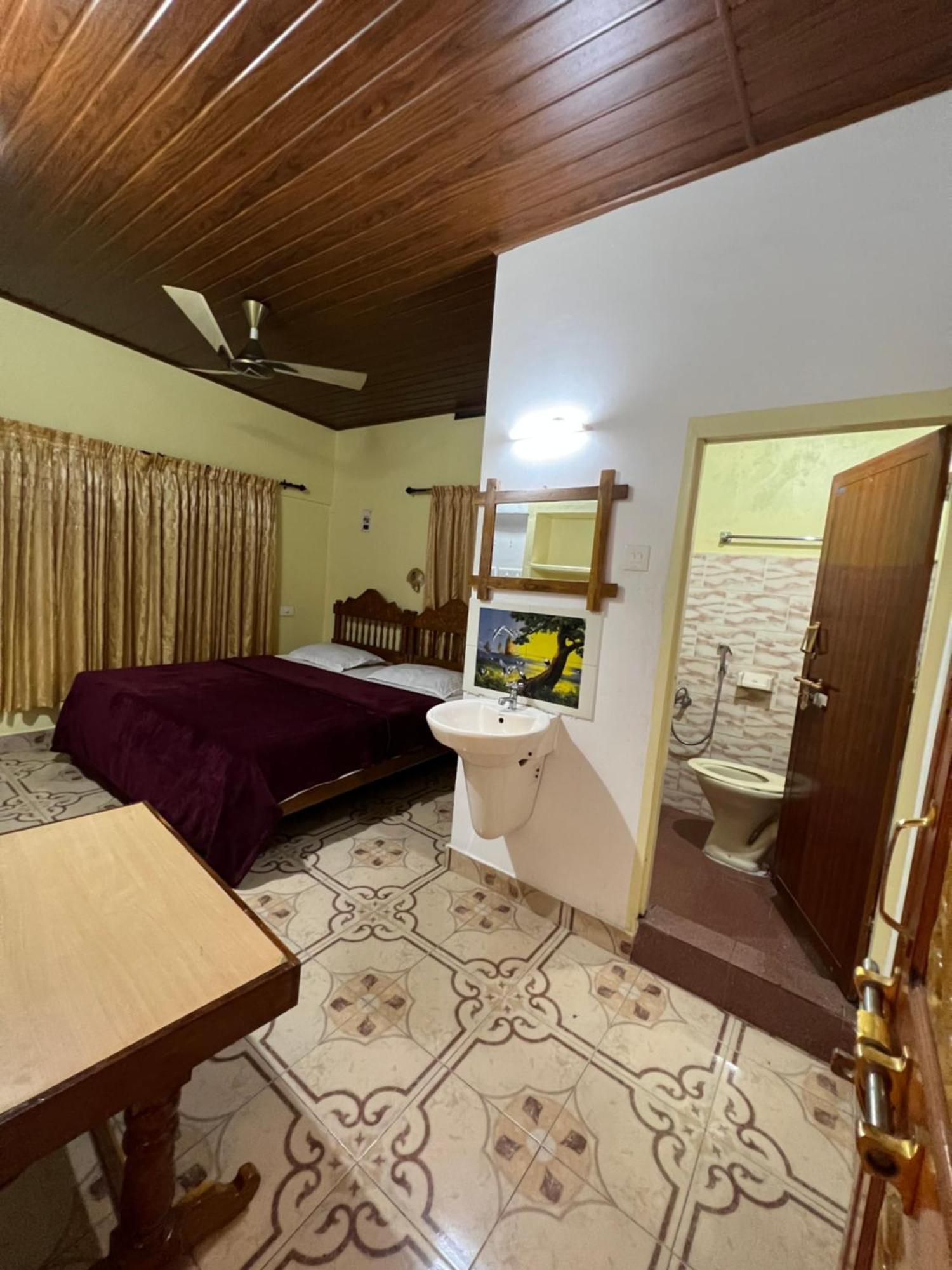 Tranquilou Homestay Thekkady Exterior foto